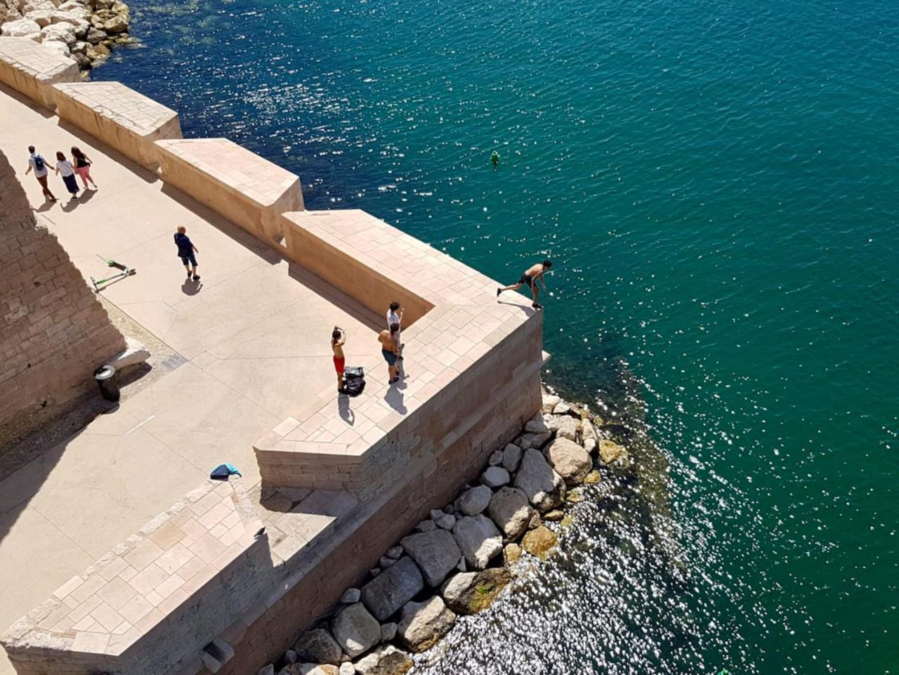 Vue Mer Le Panoramique Vieux-Port De Marseille Kültér fotó